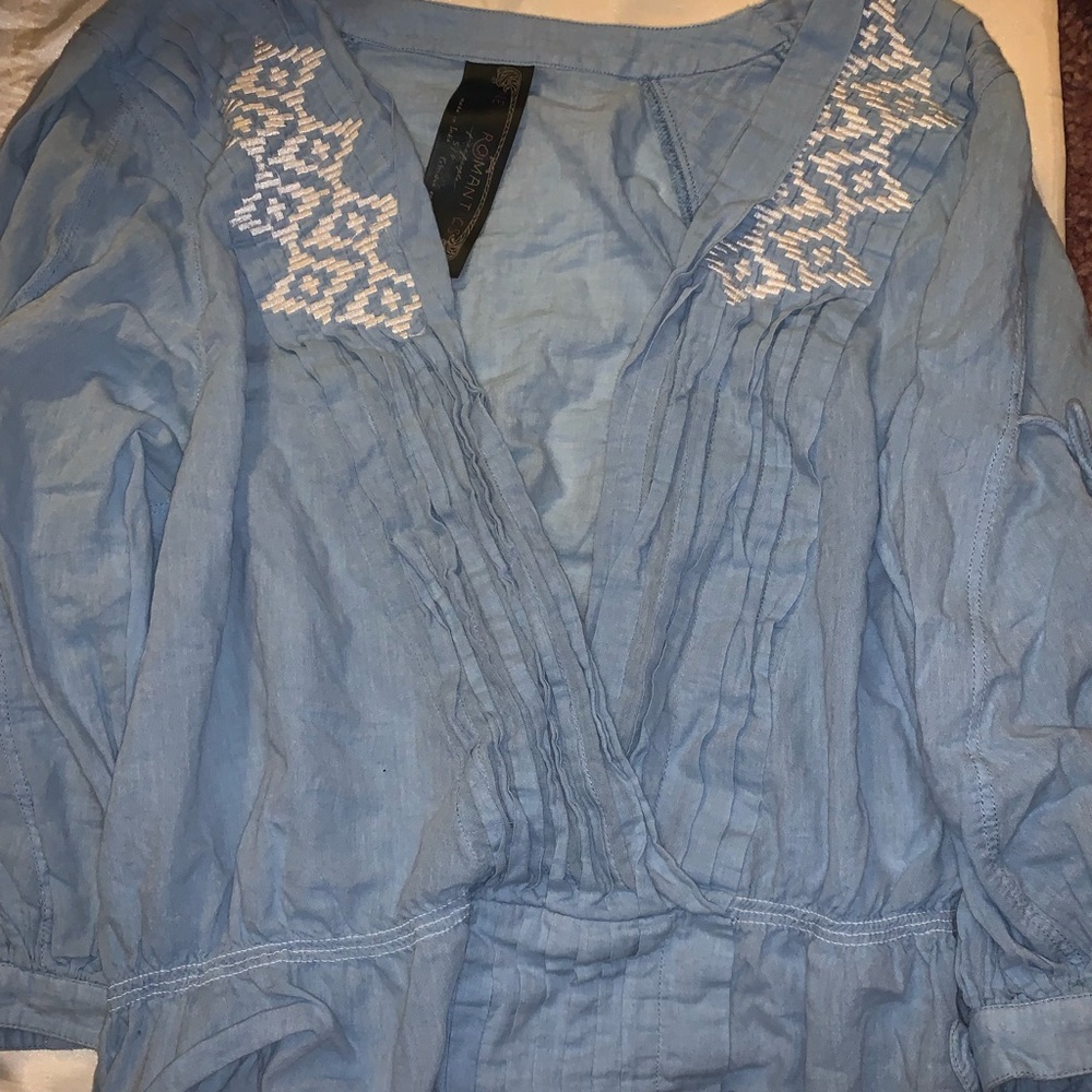 Free People boho blue blouse with detail